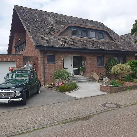 Fewo Beim Oldtimer Rees Buitenkant foto