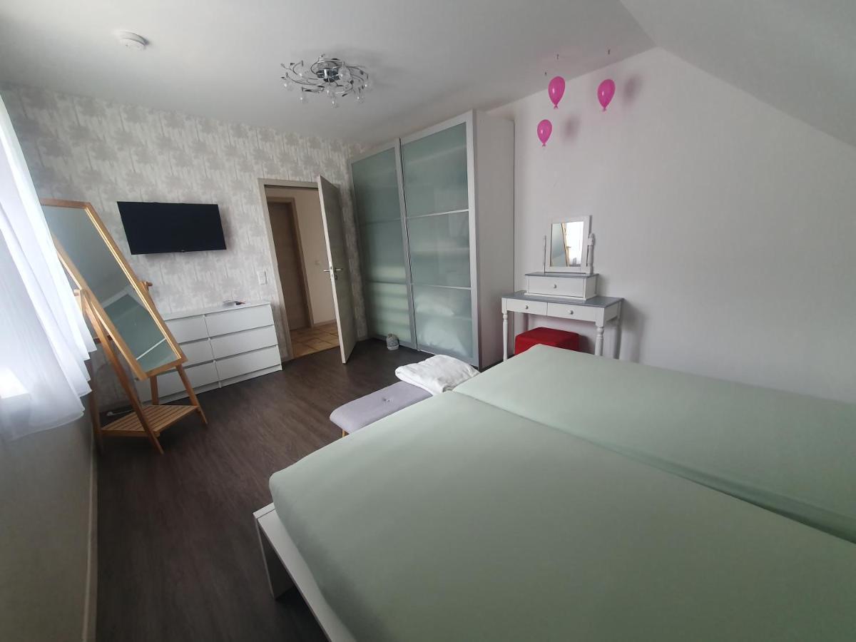 Apartment Beim Oldtimer *